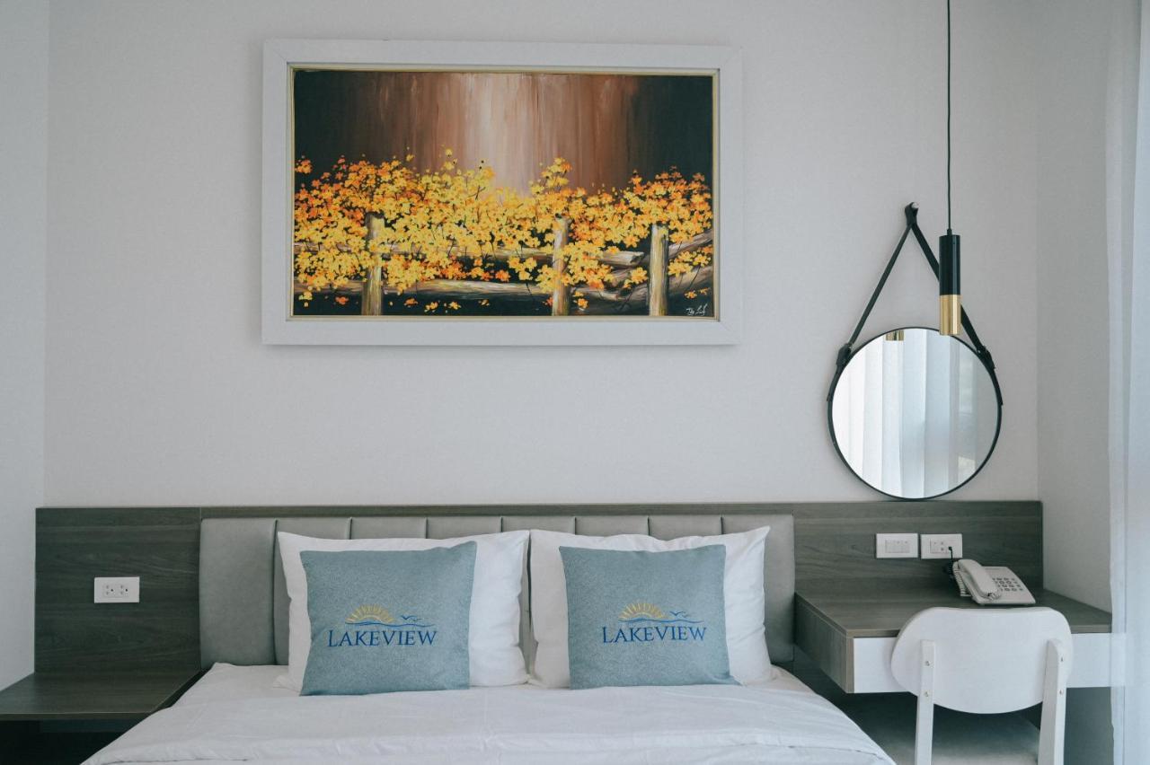 Lake View Hotel Hanoi Buitenkant foto