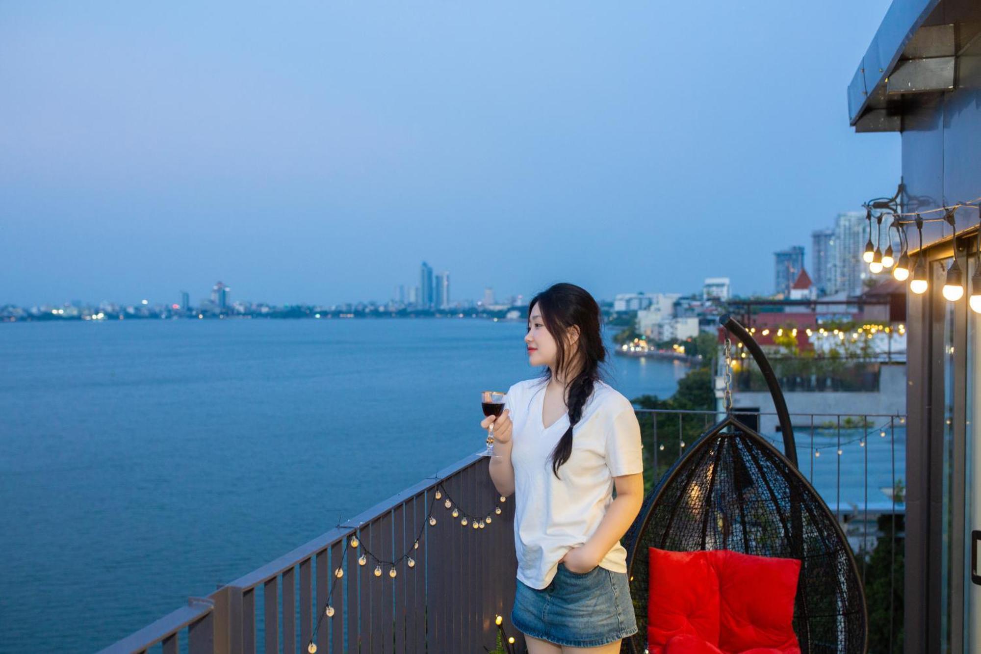 Lake View Hotel Hanoi Buitenkant foto